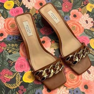 Steven New York
Size 10 Sandals
Camel Brown Leather
